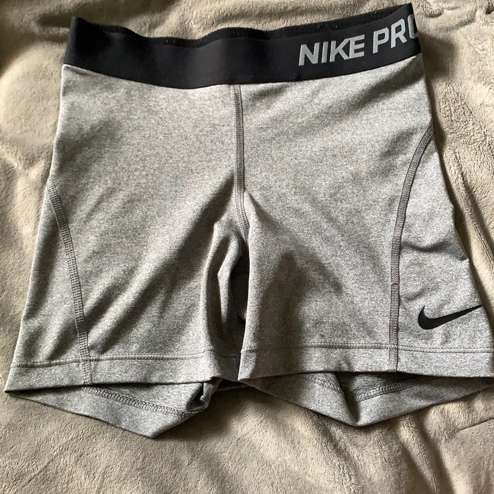 Grey Nike Pros six XS